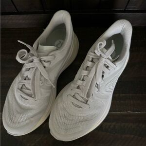 Lululemon light grey Sneakers